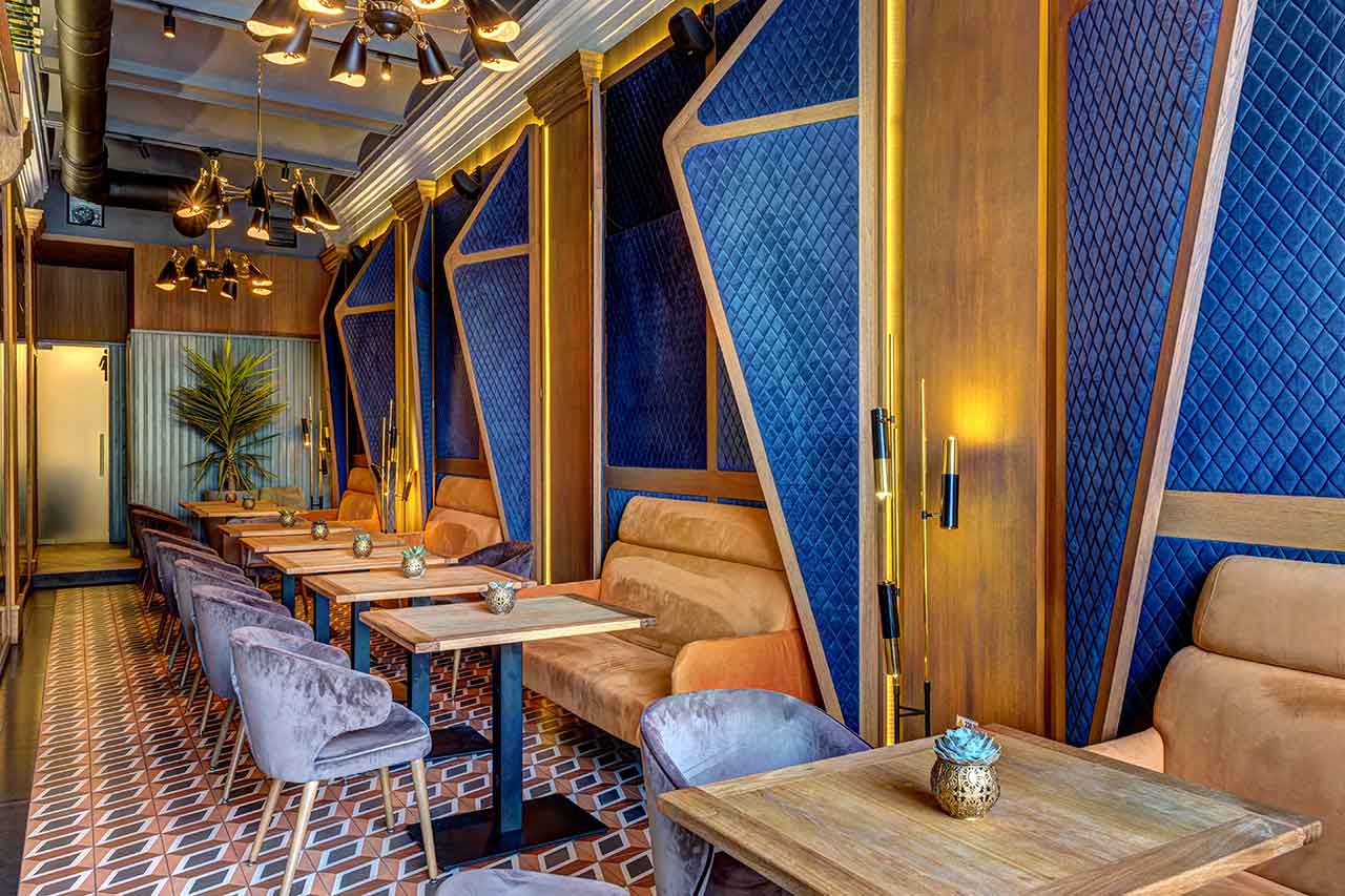 Hotel-Dachbar gestalten: Möbelüberlegungen